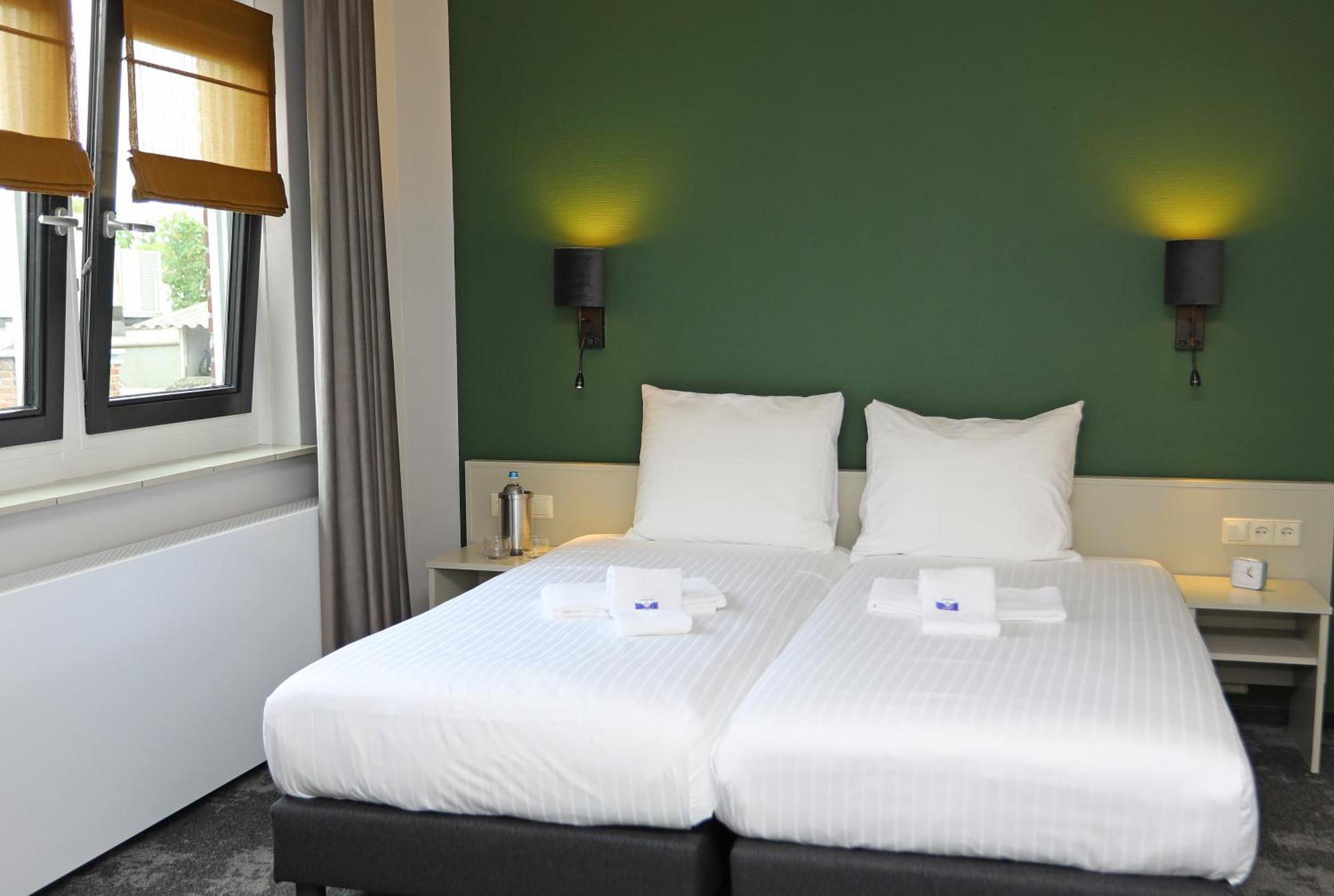Hotel Bi-J Ons Лихтенворде Экстерьер фото